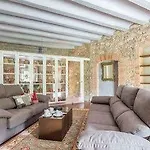 Paratgea Bed & Breakfast 4*