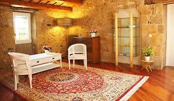 Paratgea Bed & Breakfast