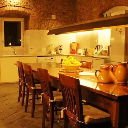 Paratgea Bed & Breakfast
