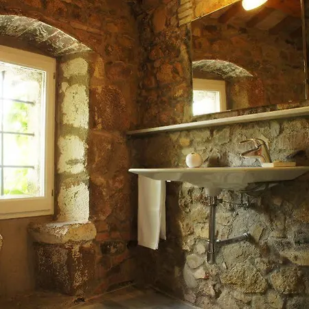 Bed & Breakfast Paratgea 3*