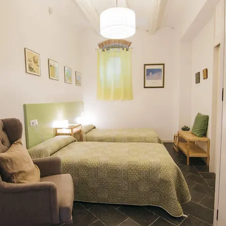 Paratgea Bed & Breakfast